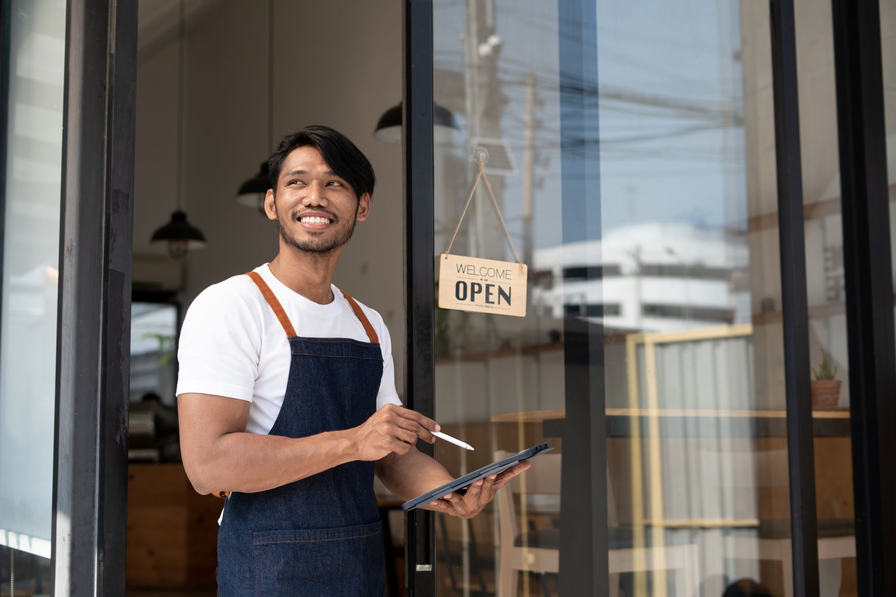 The Ultimate Guide to Opening a Successful Restaurant: Key Steps and Considerations